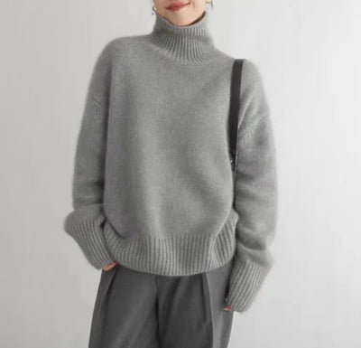 Cashmere Turtleneck Sweater – Luxurious Cashmere – Classic Black 4