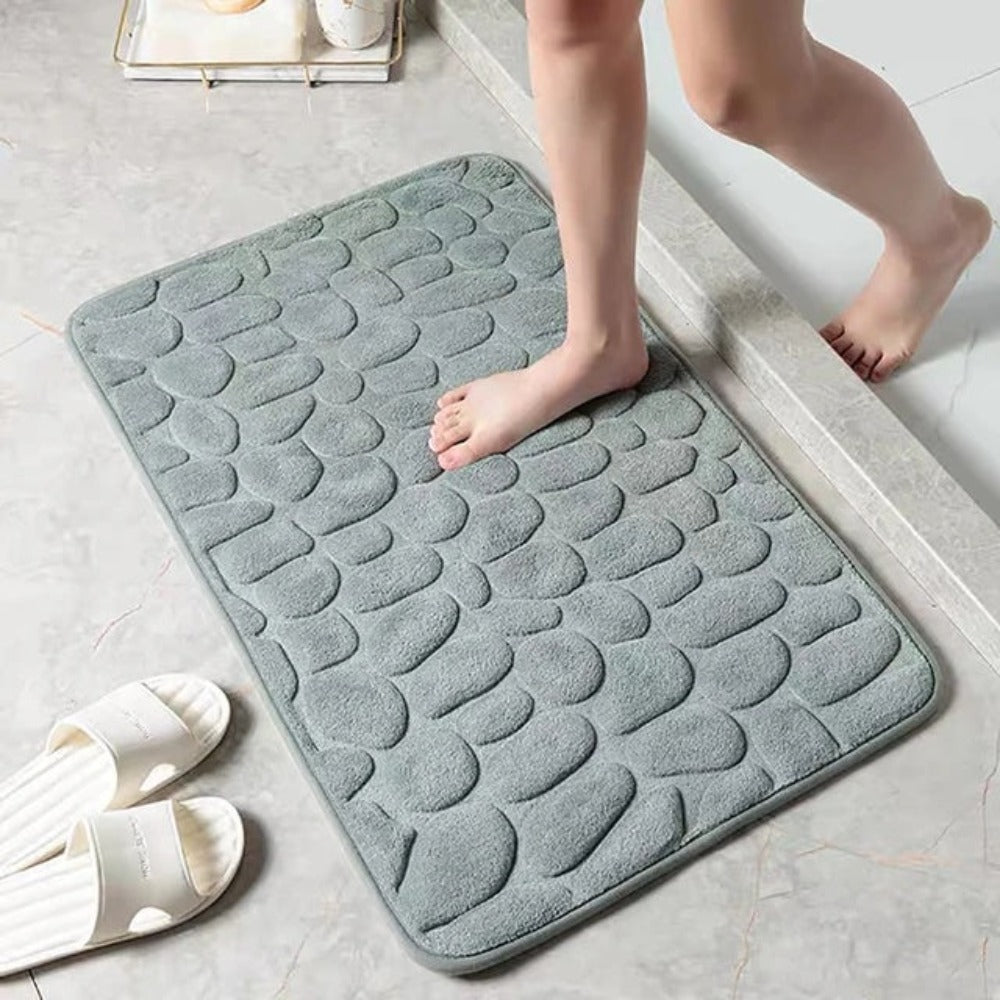 Cobblestone Embossed Mat – Plush Comfort – Coral Sheets – Gray – 50 x 80 cm – Casa Mat 1