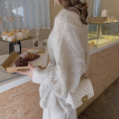 Hollow Sweater – Women's Warm Knitwear – Versatile Design – Light Gray 3