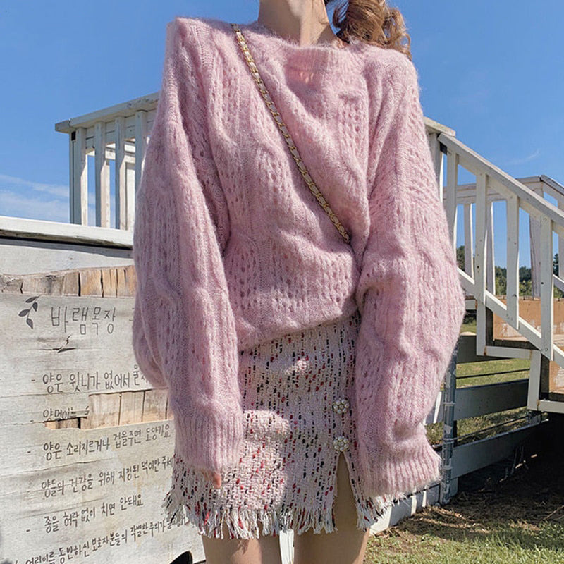 Hollow Sweater – Women's Warm Knitwear – Versatile Design – Light Gray 4