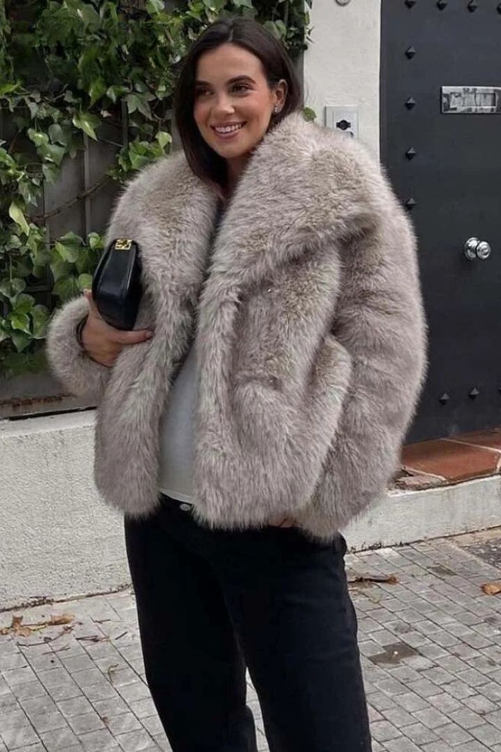 Jacobs – Premium Plush Padded Jacket – Faux Fur – Black 1