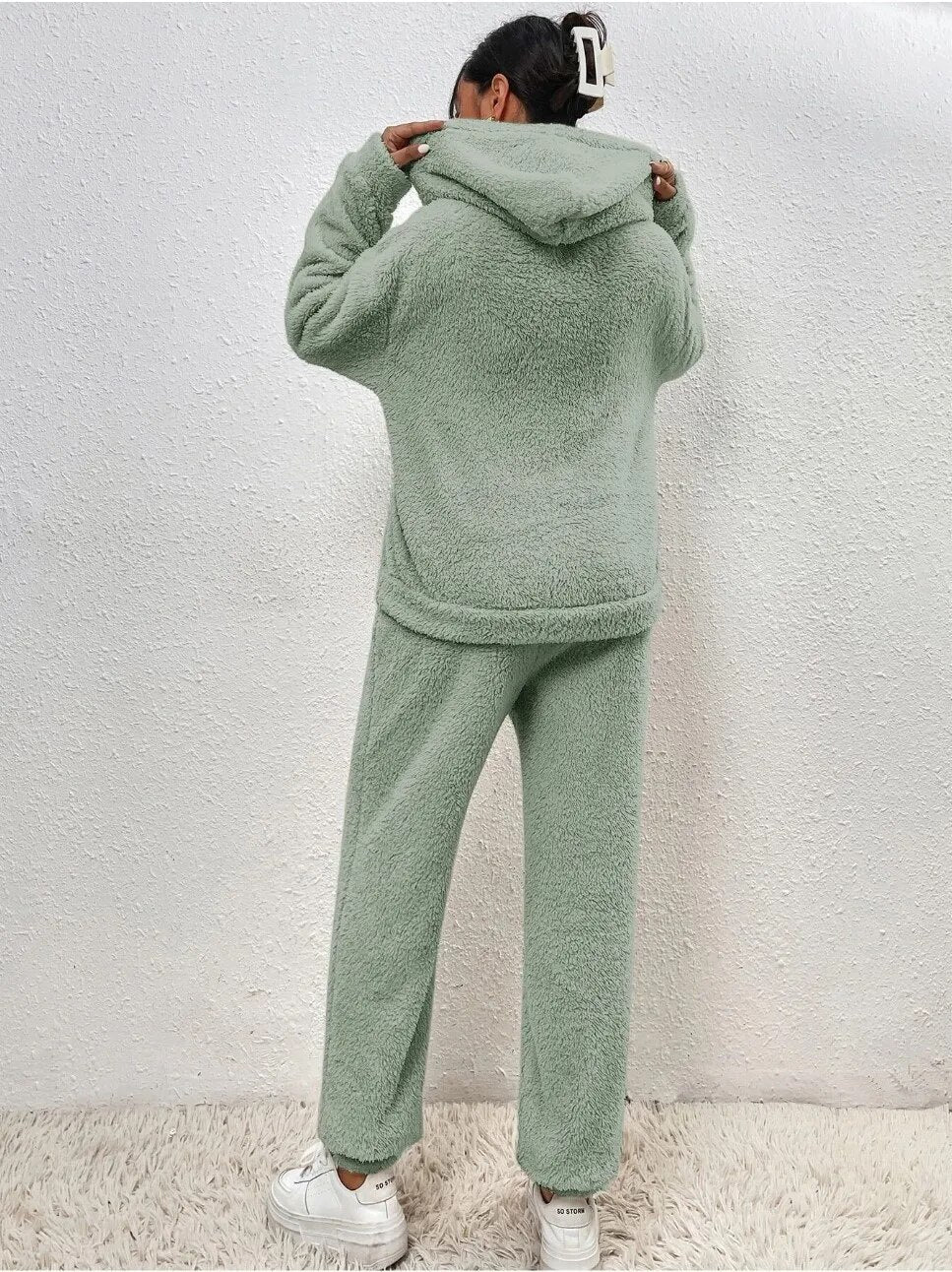 Lana – Cozy Teddy Jumpsuit – Hooded – Winter 7