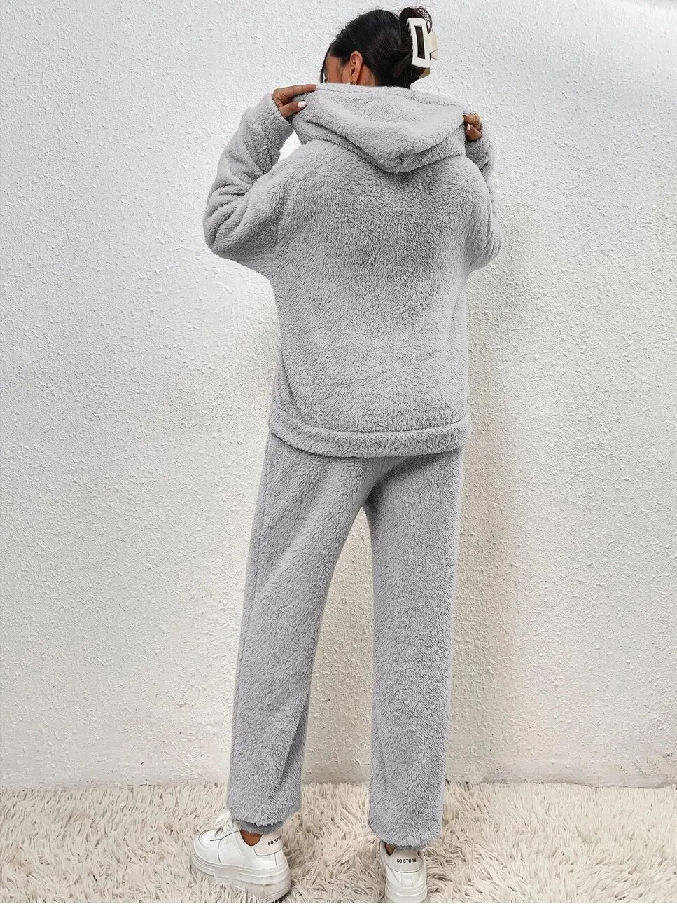 Lana – Cozy Teddy Jumpsuit – Hooded – Winter 8